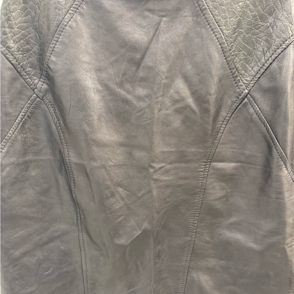 Vintage Soft Black Leather Skirt Size 8 - Picture 2 of 16